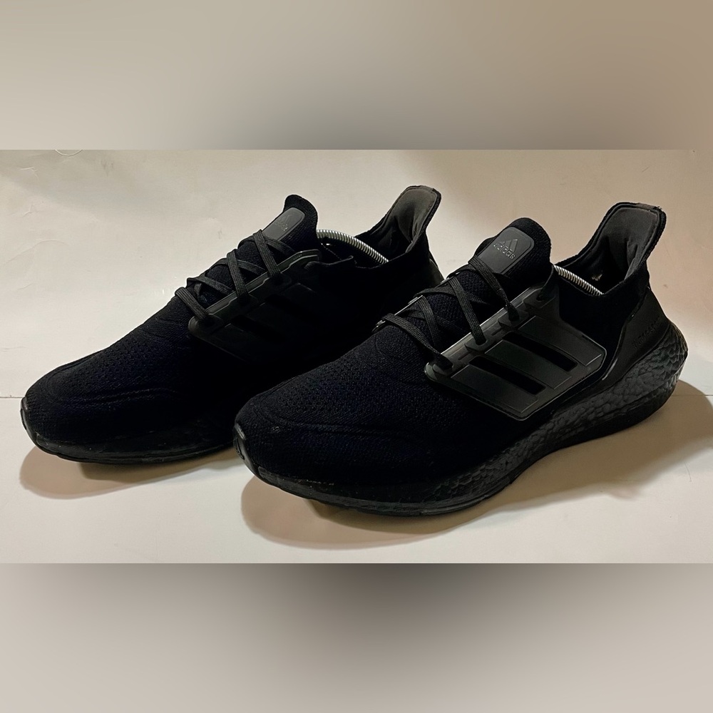 Adidas UltraBoost 21 Running Shoes